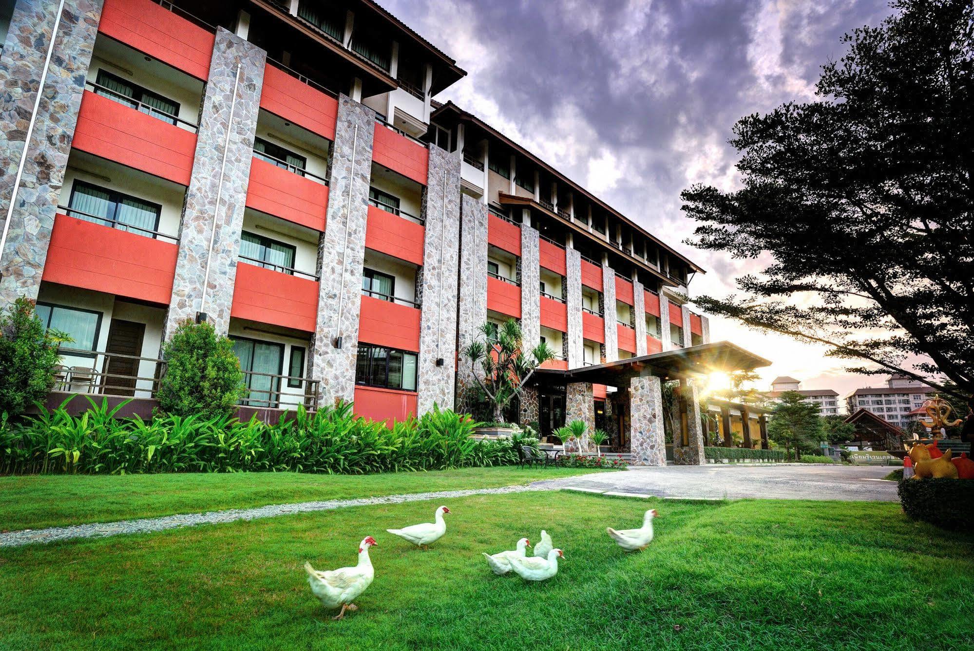 The Charm Boutique Resort Khon Kaen Exterior photo